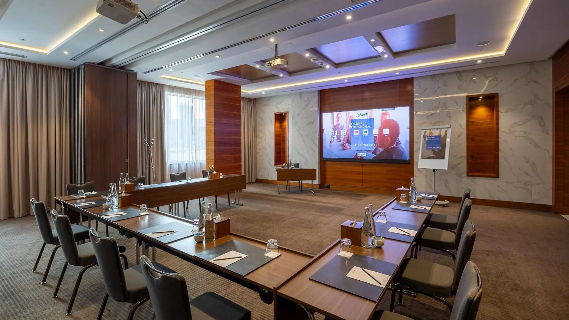 Hotell Radisson Blu Hotel, Dubai Waterfront