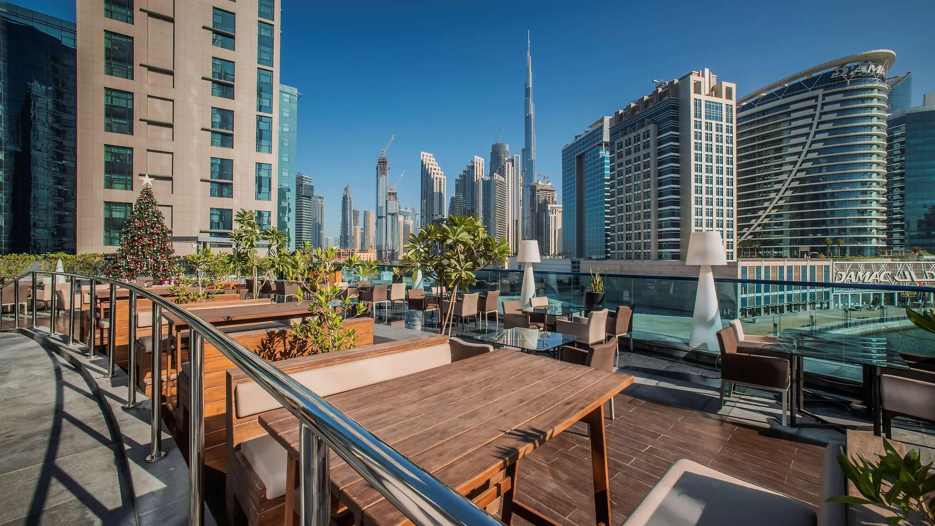 Radisson Blu Hotel, Dubai Waterfront Hotel