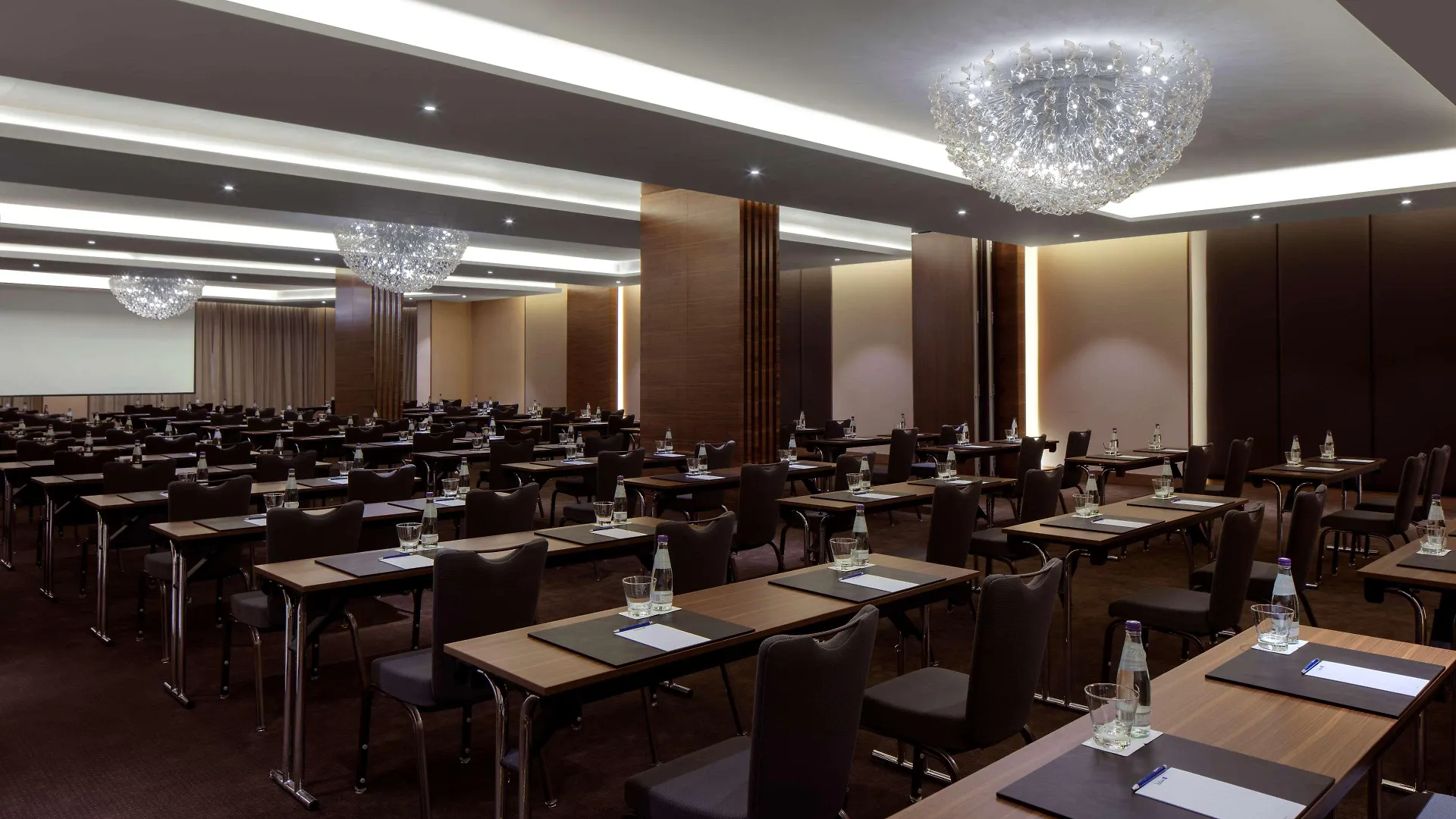 Radisson Blu Hotel, Dubai Waterfront
