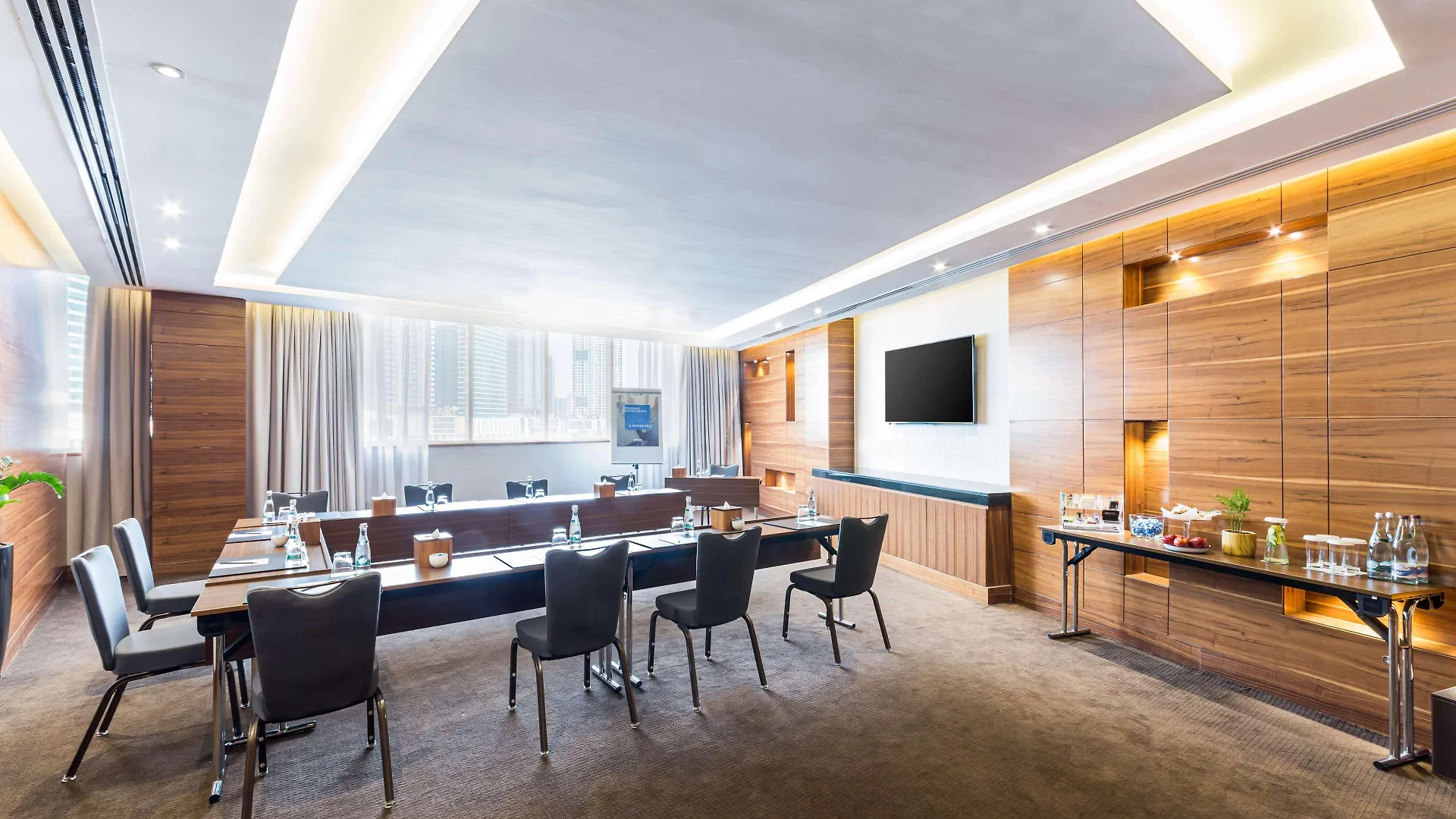 Radisson Blu Hotel, Dubai Waterfront