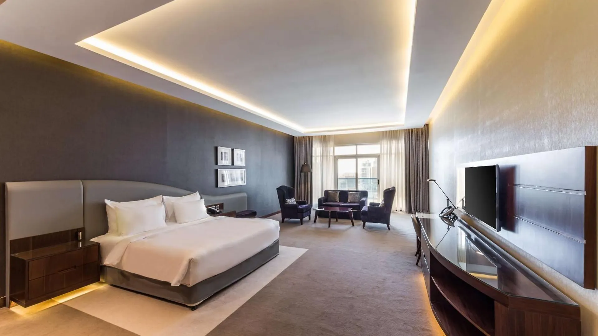 Radisson Blu Hotel, Dubai Waterfront Hotel