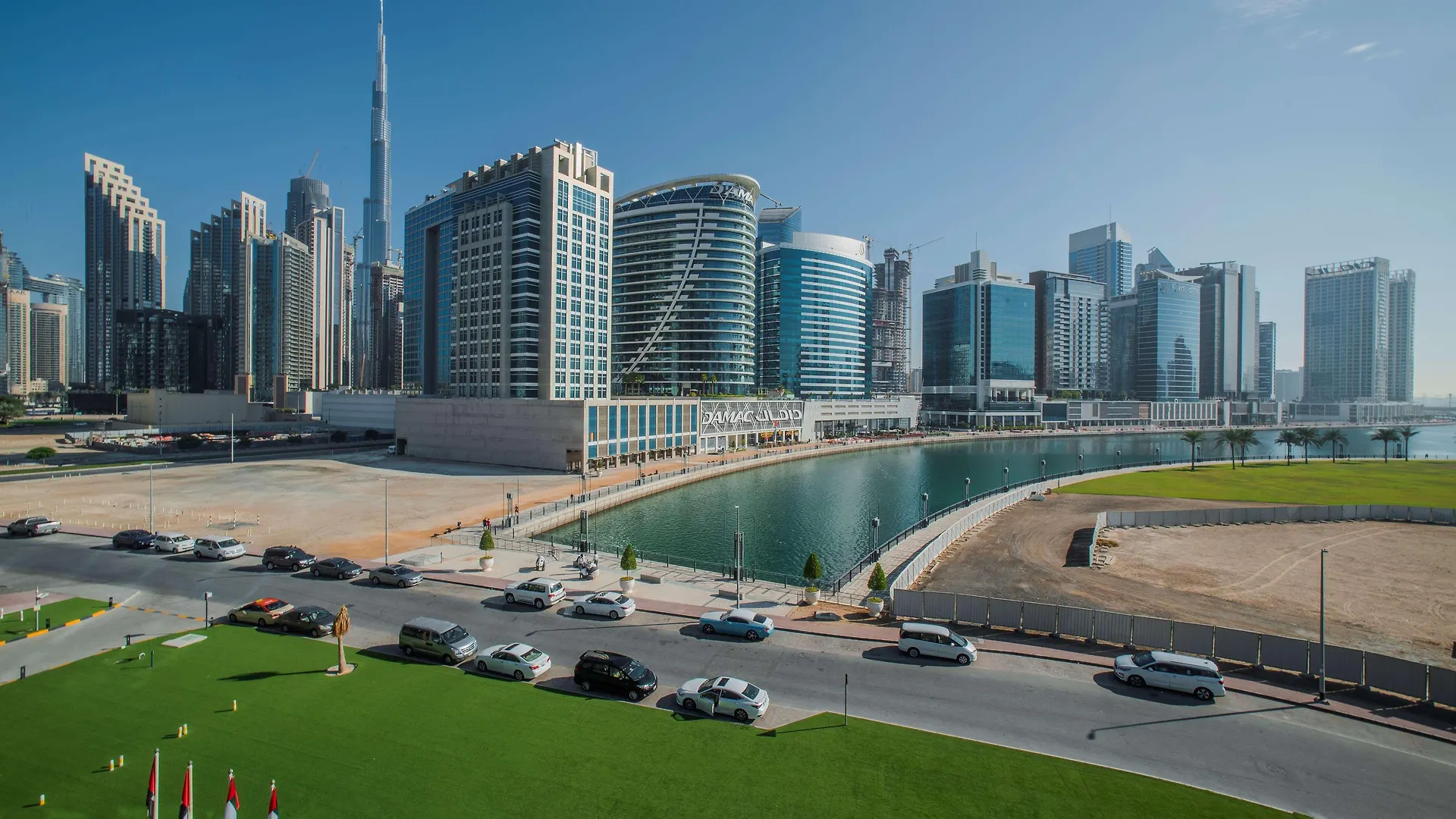 Radisson Blu Hotel, Dubai Waterfront